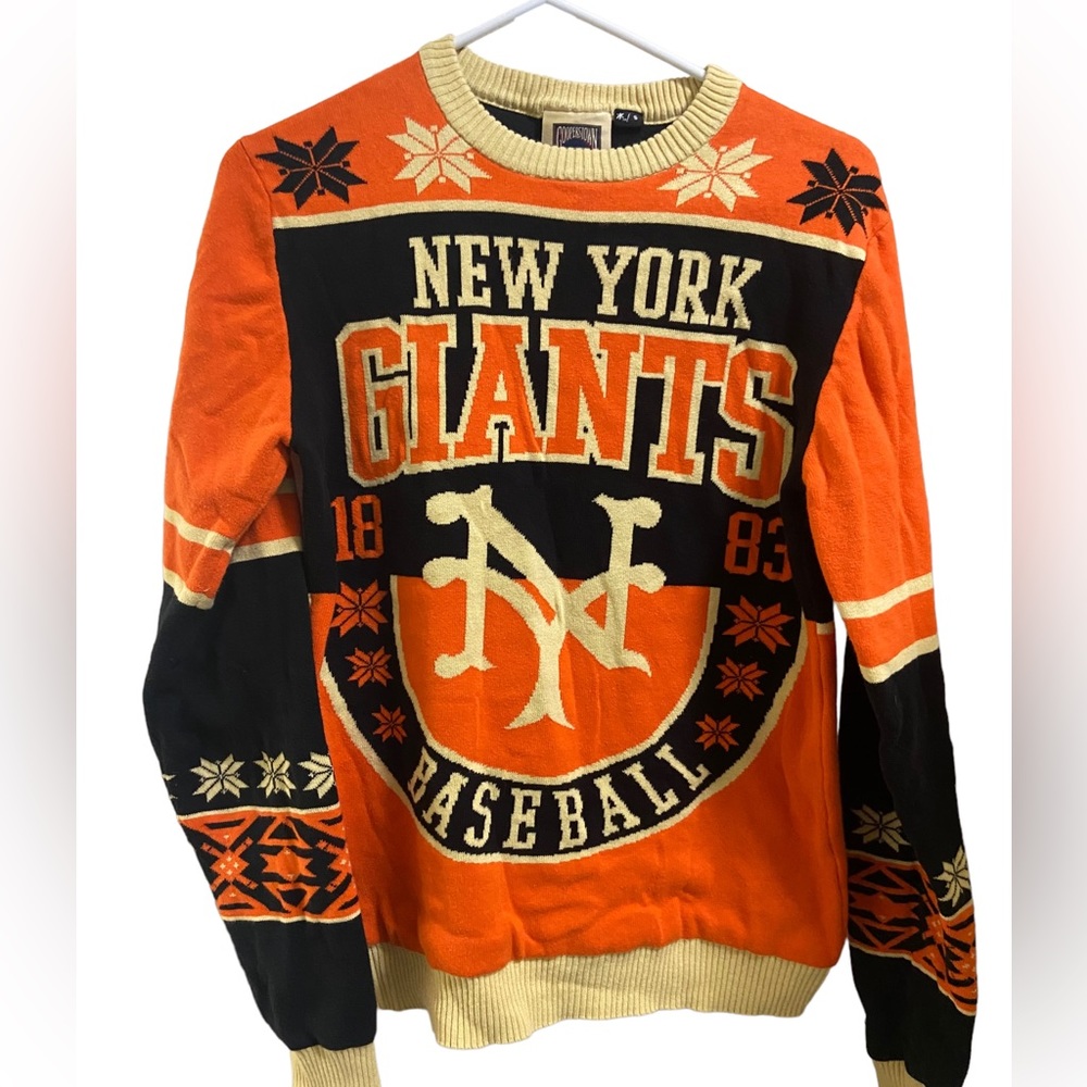 San Francisco GIANTS MLB Cooperstown Collection NYC Christmas Sweater Men’s S